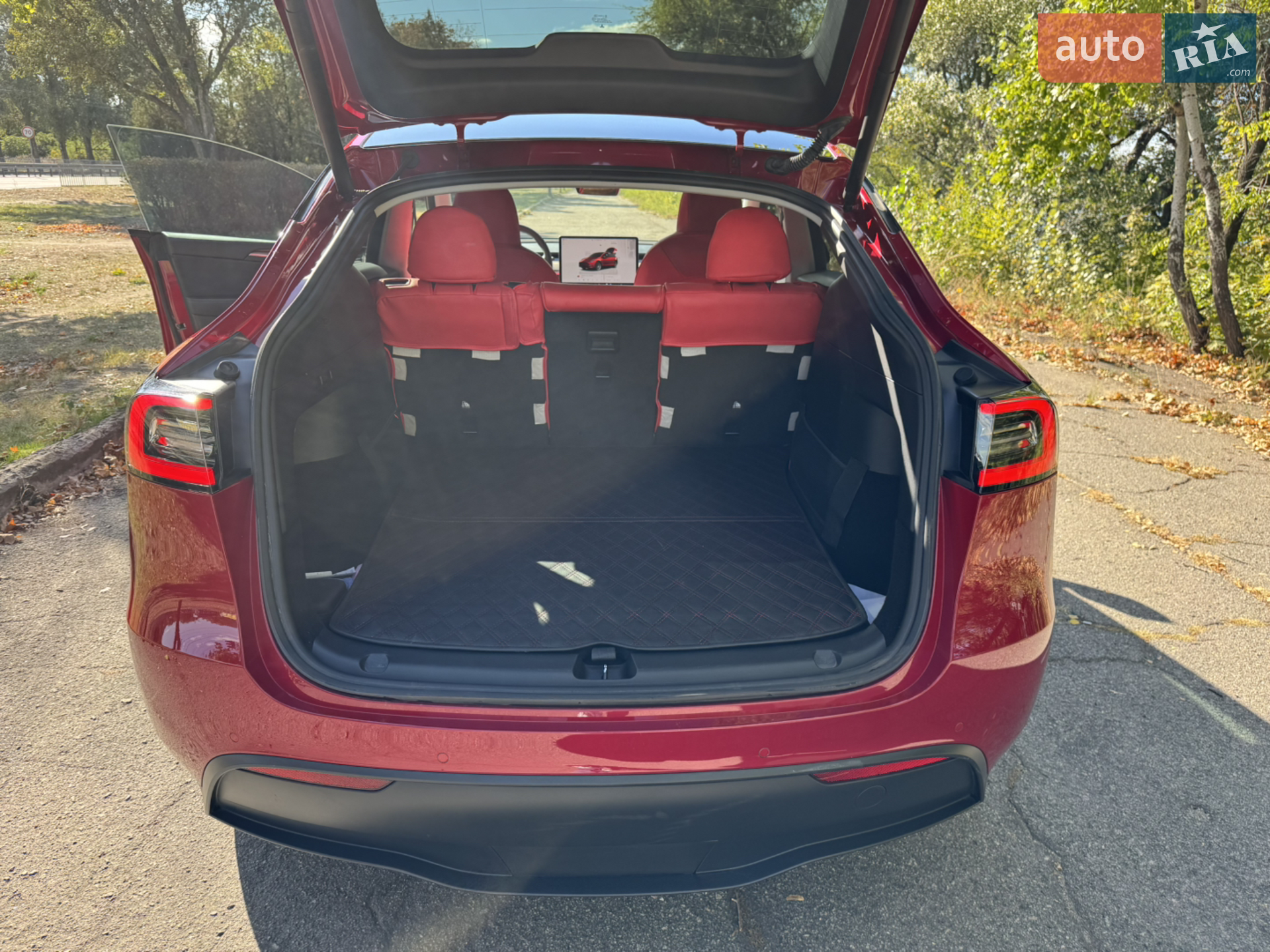 2022 Tesla Model Y - мініатюра 4