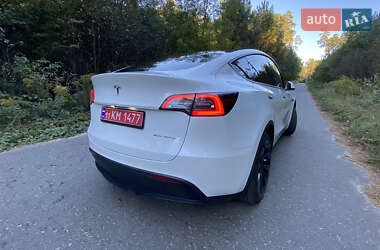 Внедорожник / Кроссовер Tesla Model Y 2021 в 