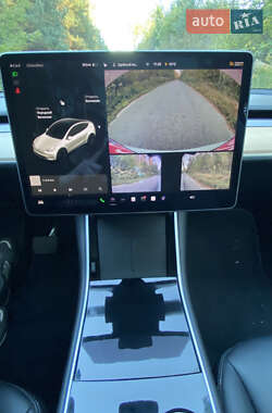 Внедорожник / Кроссовер Tesla Model Y 2021 в 