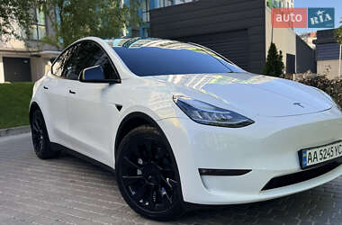Позашляховик / Кросовер Tesla Model Y 2021 в 