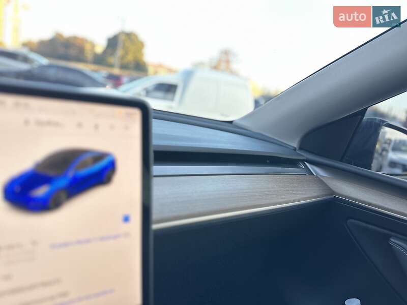 Позашляховик / Кросовер Tesla Model Y 2023 в Хмельницькому
