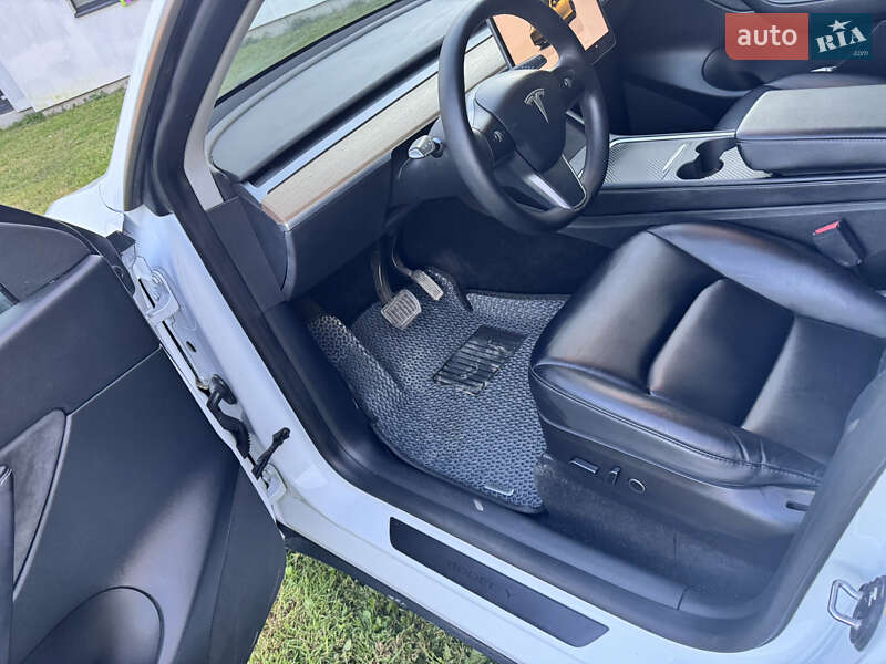 Внедорожник / Кроссовер Tesla Model Y 2022 в Львове фото 15 Внедорожник / Кроссовер Tesla Model Y 2022 в Львове