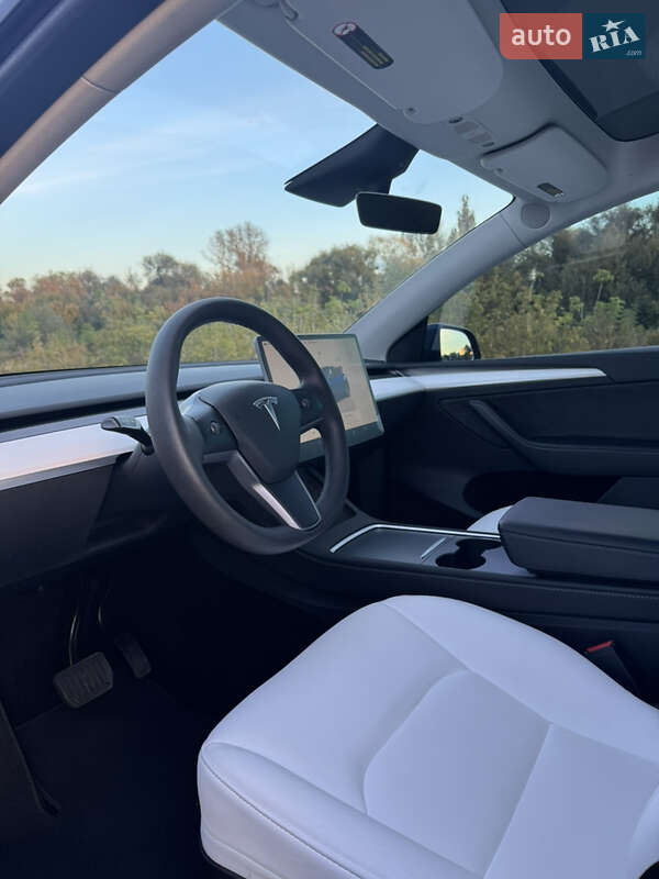 Позашляховик / Кросовер Tesla Model Y 2023 в Ірпені