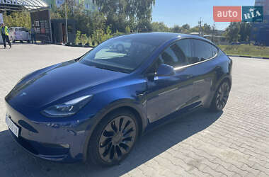 Внедорожник / Кроссовер Tesla Model Y 2021 в 