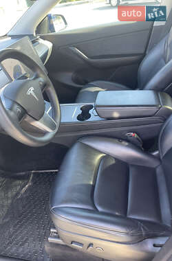 Внедорожник / Кроссовер Tesla Model Y 2021 в 