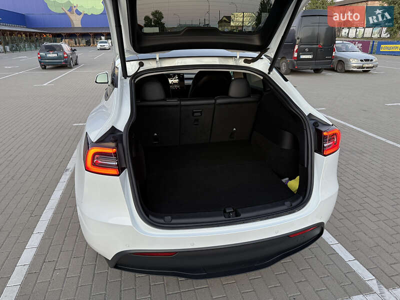 Позашляховик / Кросовер Tesla Model Y 2022 в Тернополі