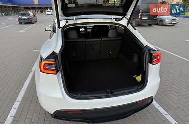 Внедорожник / Кроссовер Tesla Model Y 2022 в 