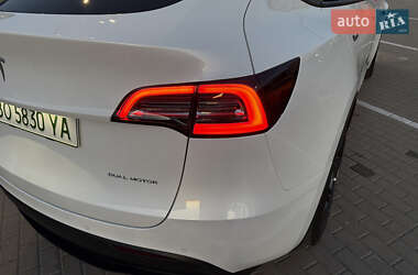 Внедорожник / Кроссовер Tesla Model Y 2022 в 