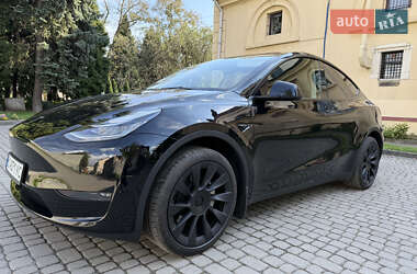 Позашляховик / Кросовер Tesla Model Y 2023 в 