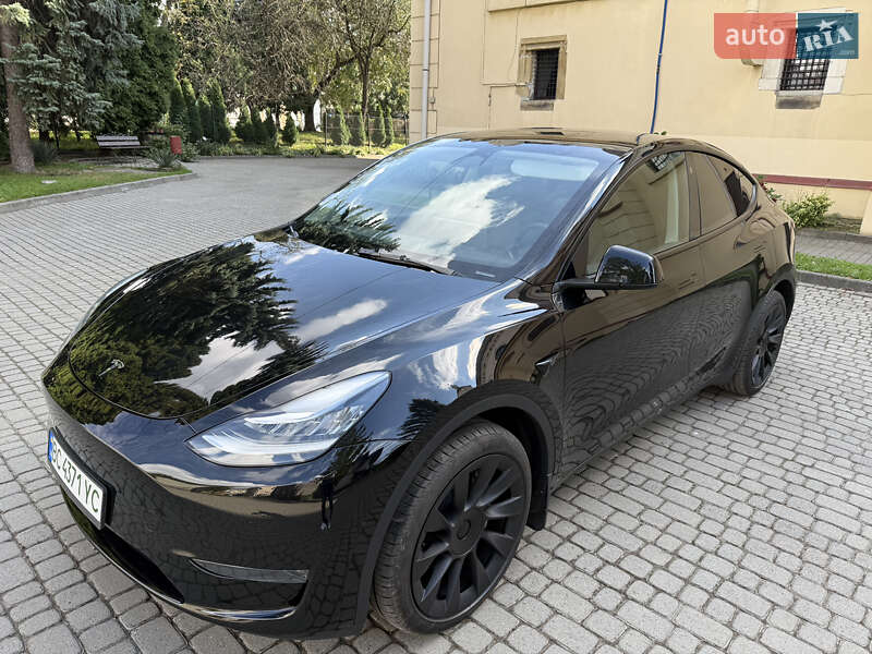 Внедорожник / Кроссовер Tesla Model Y 2023 в Львове