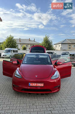 Позашляховик / Кросовер Tesla Model Y 2021 в 