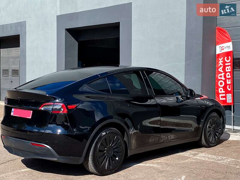 Позашляховик / Кросовер Tesla Model Y 2023 в Києві