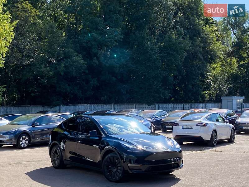 Позашляховик / Кросовер Tesla Model Y 2023 в Києві