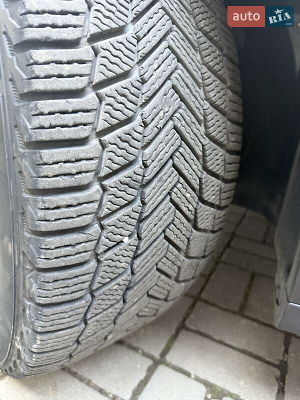 Внедорожник / Кроссовер Tesla Model Y 2023 в Хмельницком фото 16 Внедорожник / Кроссовер Tesla Model Y 2023 в Хмельницком