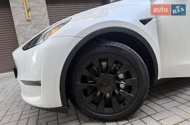 Позашляховик / Кросовер Tesla Model Y 2023 в 