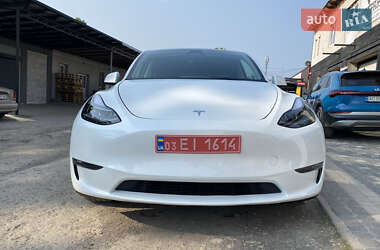 Позашляховик / Кросовер Tesla Model Y 2023 в 