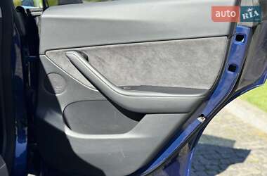 Внедорожник / Кроссовер Tesla Model Y 2022 в 