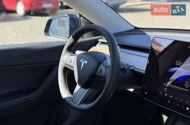 Внедорожник / Кроссовер Tesla Model Y 2022 в 