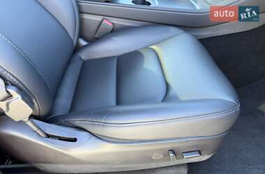 Внедорожник / Кроссовер Tesla Model Y 2022 в 