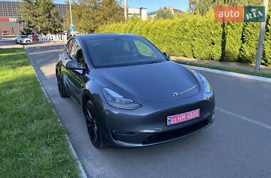 Позашляховик / Кросовер Tesla Model Y 2023 в 
