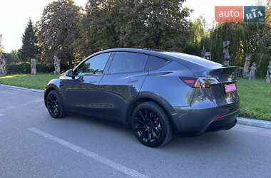 Позашляховик / Кросовер Tesla Model Y 2023 в 