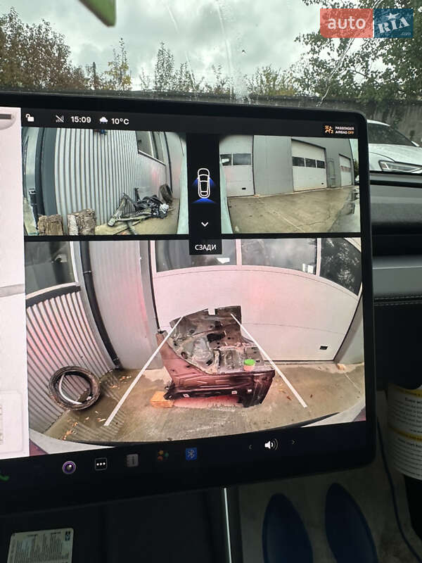 Внедорожник / Кроссовер Tesla Model Y 2025 в Львове