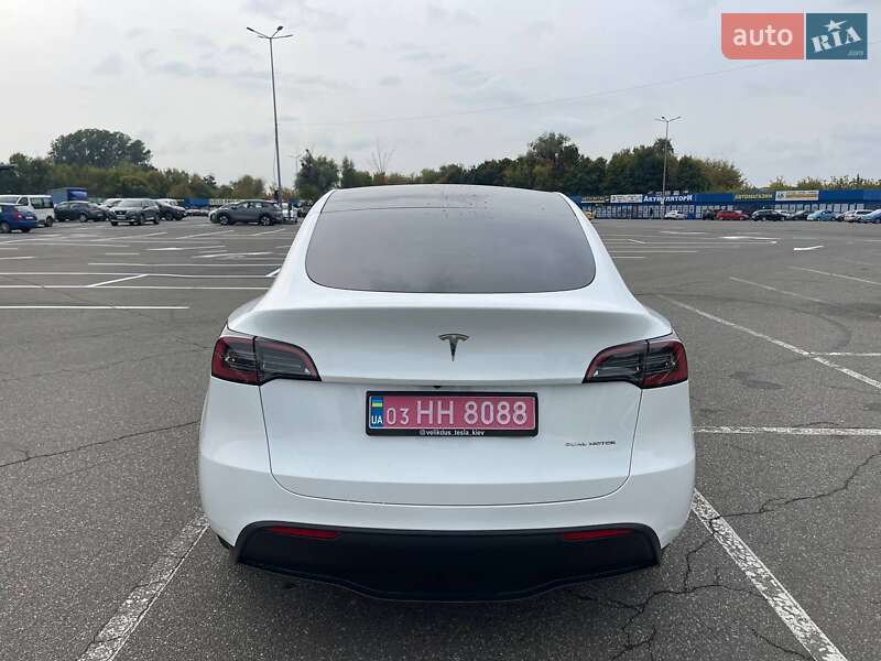 Позашляховик / Кросовер Tesla Model Y 2023 в Києві