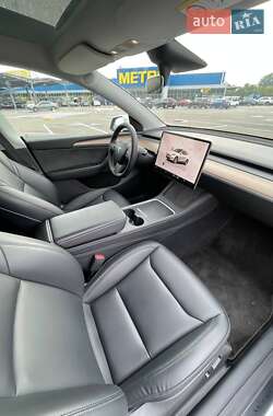 Внедорожник / Кроссовер Tesla Model Y 2023 в Киеве