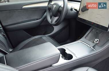 Внедорожник / Кроссовер Tesla Model Y 2022 в 