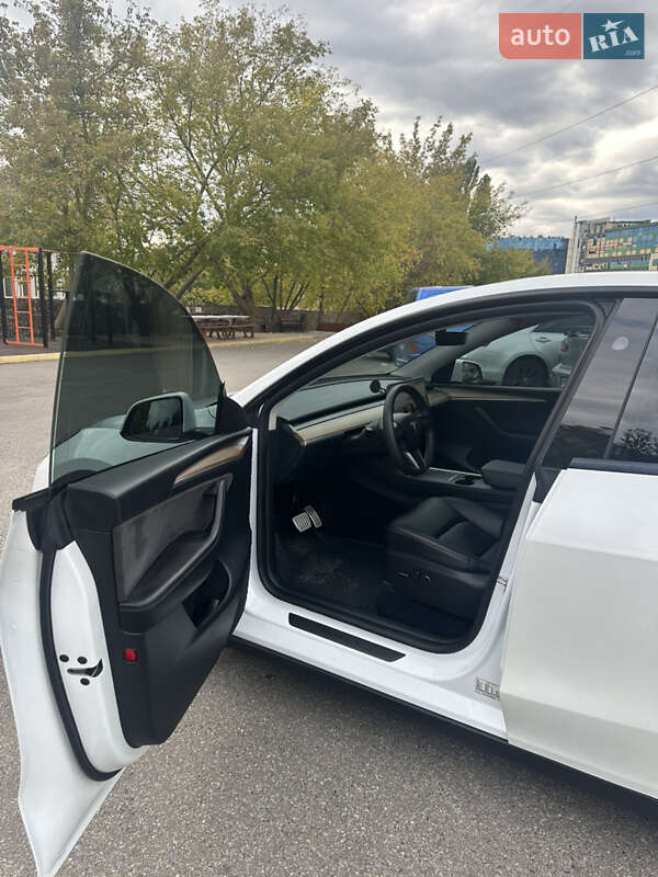 Внедорожник / Кроссовер Tesla Model Y 2023 в Харькове