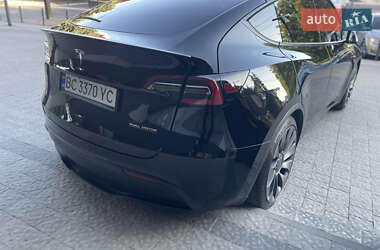Позашляховик / Кросовер Tesla Model Y 2021 в 
