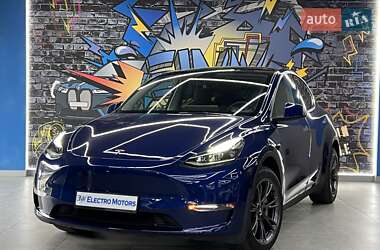 Внедорожник / Кроссовер Tesla Model Y 2024 в 