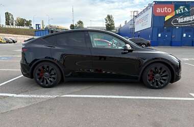Позашляховик / Кросовер Tesla Model Y 2023 в 