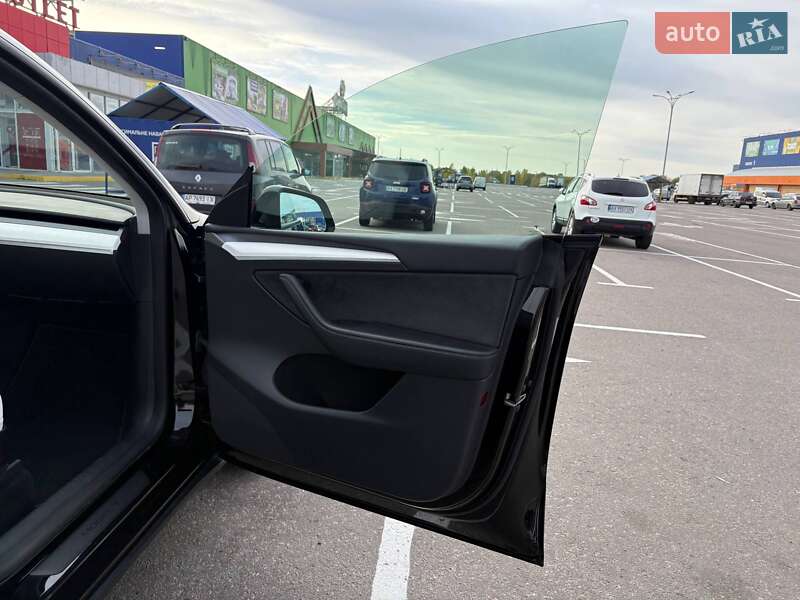 Позашляховик / Кросовер Tesla Model Y 2023 в Харкові