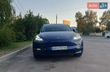 Позашляховик / Кросовер Tesla Model Y 2023 в 