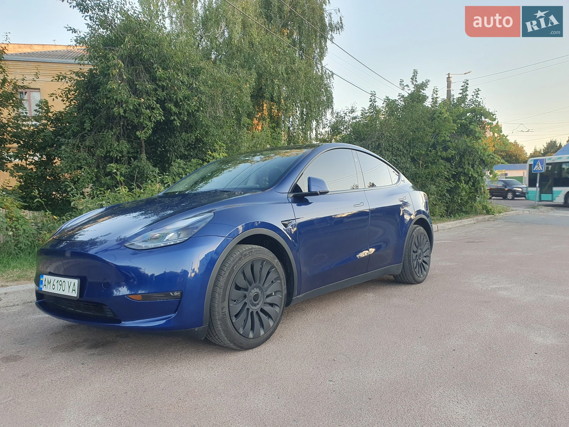 2023 Tesla Model Y - мініатюра 3