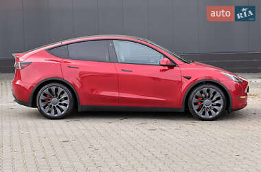 Внедорожник / Кроссовер Tesla Model Y 2021 в 
