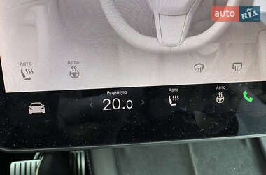 Внедорожник / Кроссовер Tesla Model Y 2021 в 