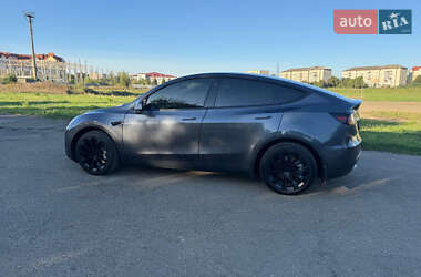 Внедорожник / Кроссовер Tesla Model Y 2023 в 