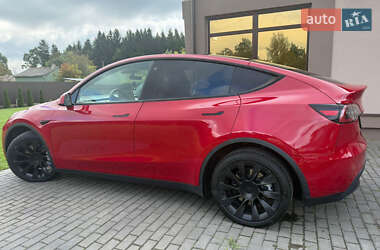 Внедорожник / Кроссовер Tesla Model Y 2023 в 