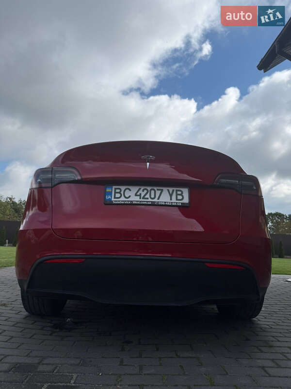 Внедорожник / Кроссовер Tesla Model Y 2023 в Львове