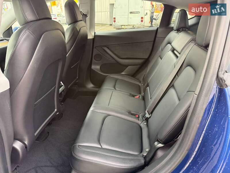 Внедорожник / Кроссовер Tesla Model Y 2021 в Львове