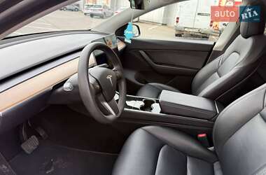 Позашляховик / Кросовер Tesla Model Y 2021 в 