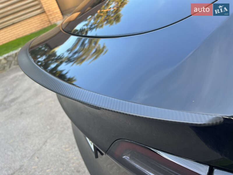 Позашляховик / Кросовер Tesla Model Y 2023 в Києві