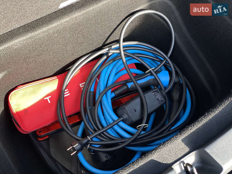 Внедорожник / Кроссовер Tesla Model Y 2022 в Луцке фото 72 Внедорожник / Кроссовер Tesla Model Y 2022 в Луцке