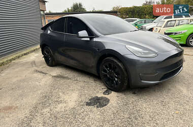 Позашляховик / Кросовер Tesla Model Y 2023 в 