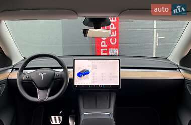 Внедорожник / Кроссовер Tesla Model Y 2024 в 