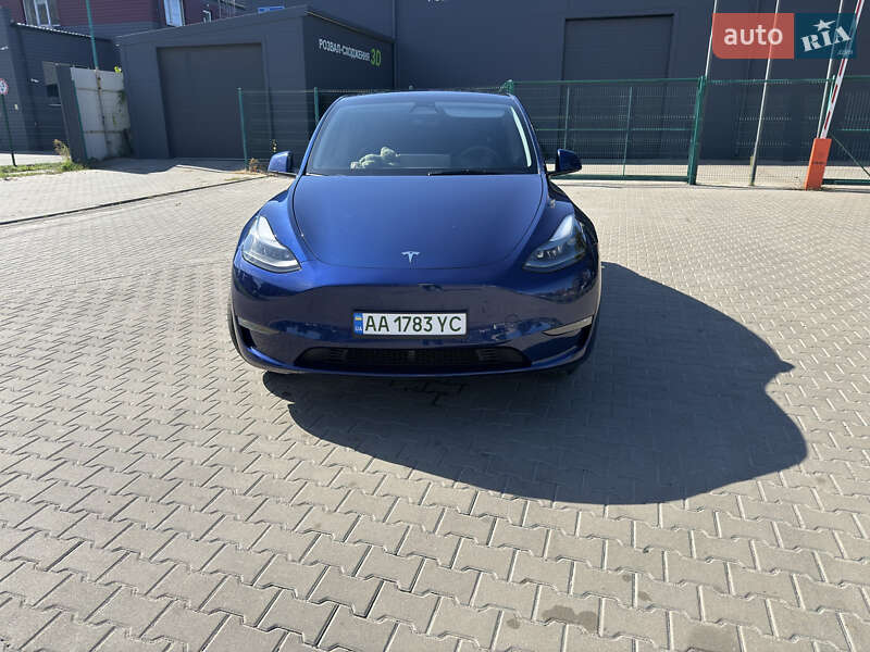 Внедорожник / Кроссовер Tesla Model Y 2023 в Киеве