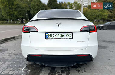 Позашляховик / Кросовер Tesla Model Y 2023 в 