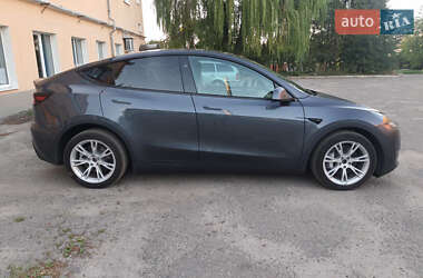 Позашляховик / Кросовер Tesla Model Y 2023 в 